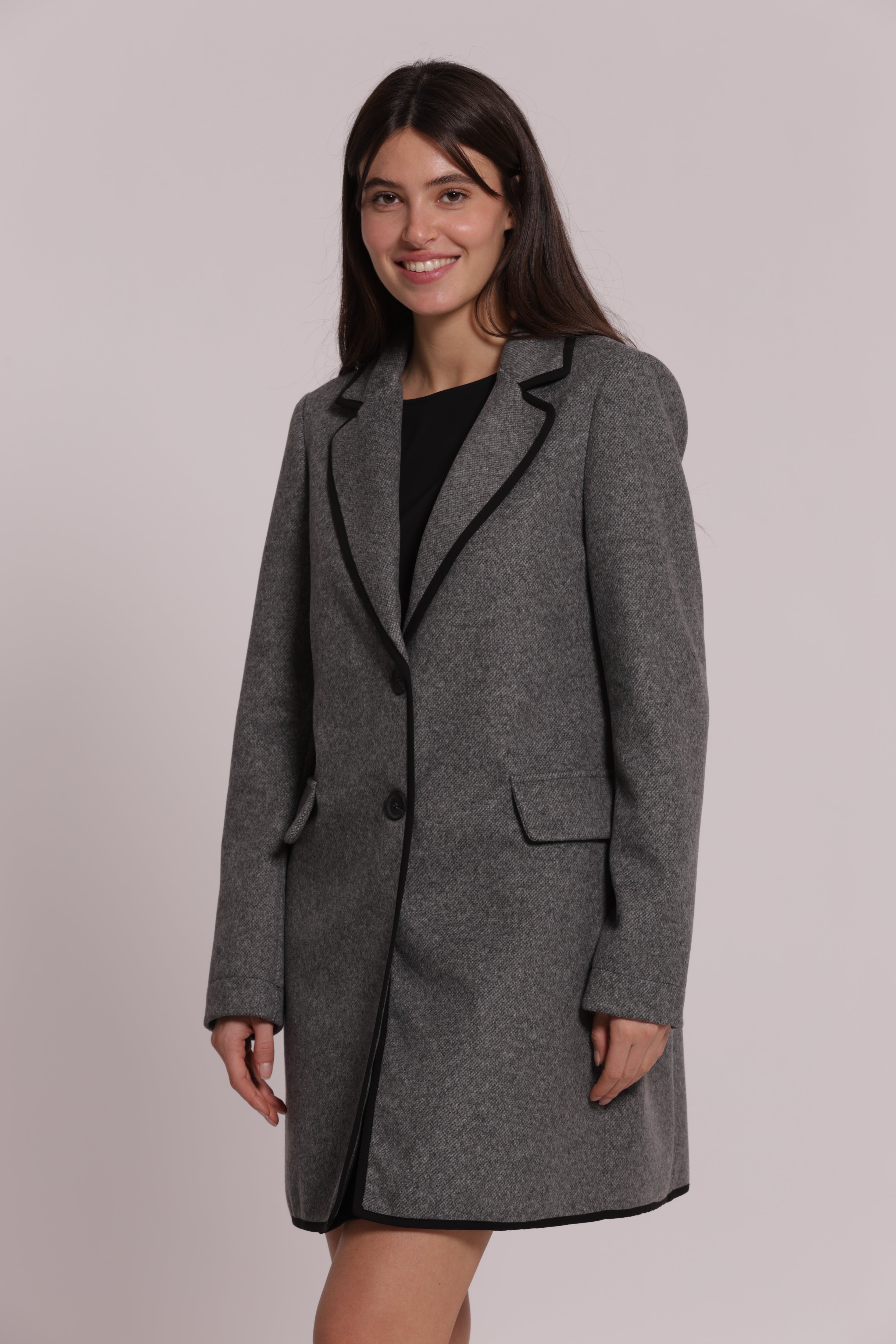 Mimi Mua Baronetto Sfoderato Con Dettagli Neri Cappotto Prugna Leggero
