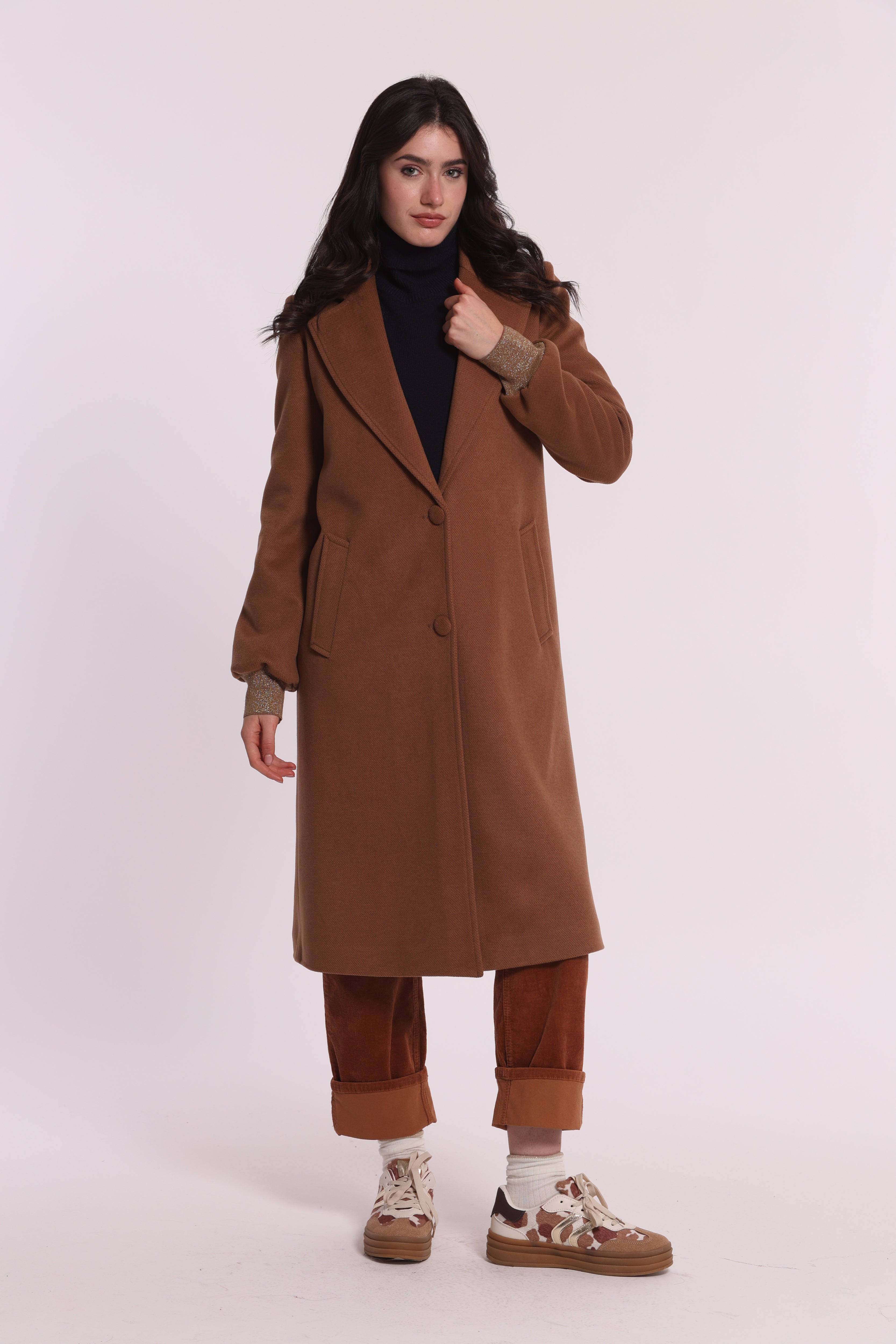 Mimi Mua Cappotto Lungo con Polsini Nero Caldo