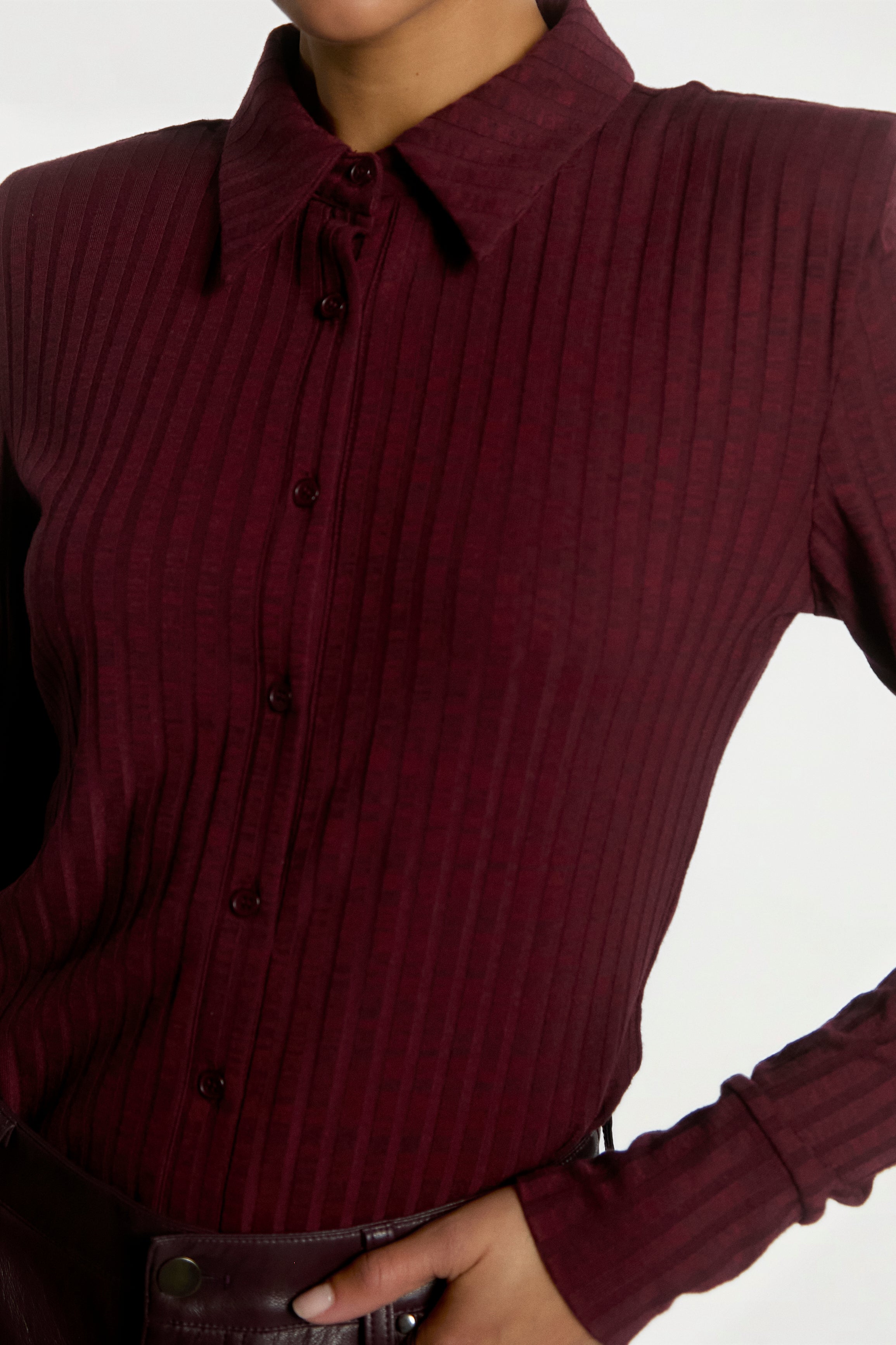 Aaiko Vigo top bordeaux coste collo classico