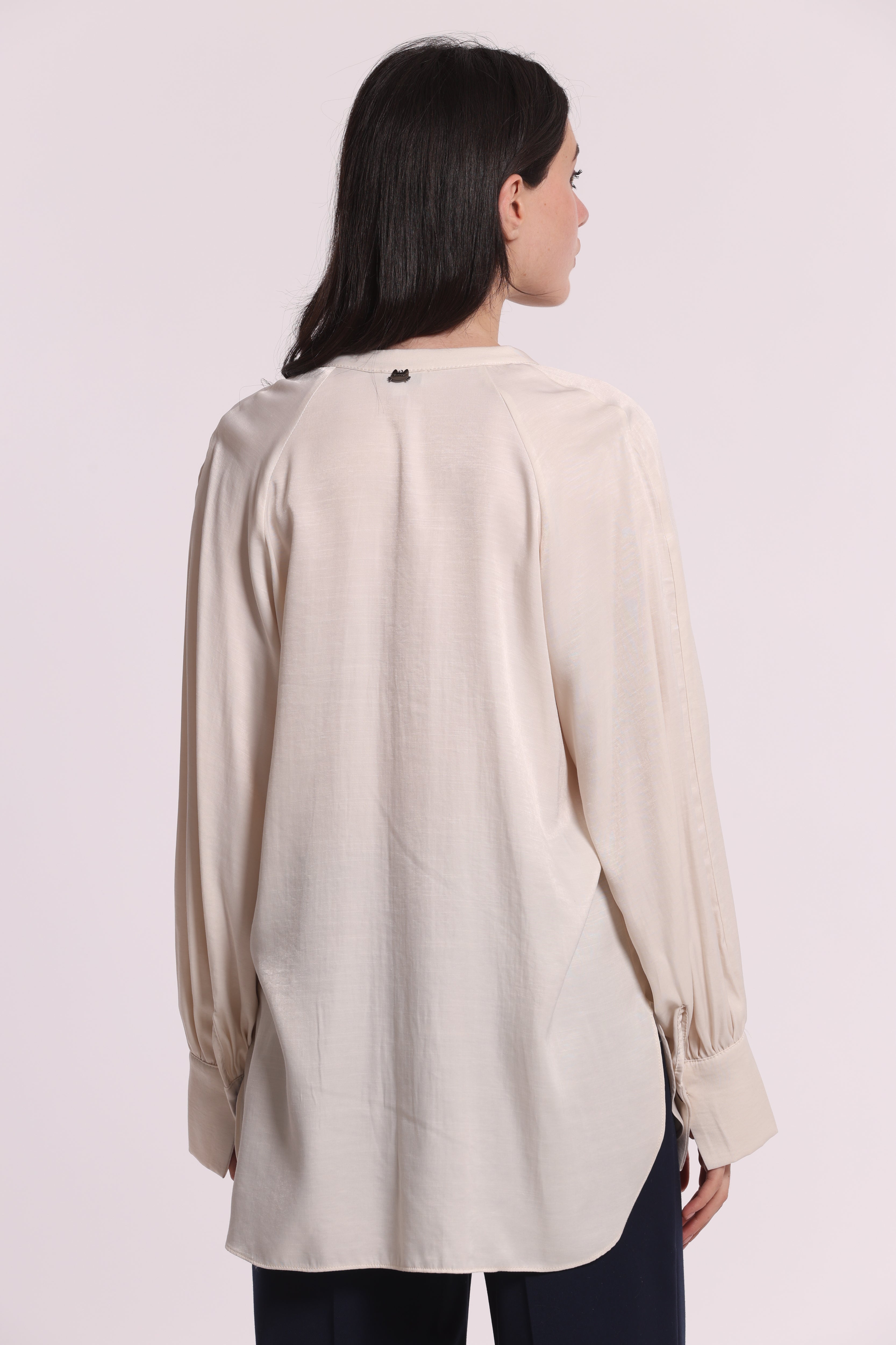 Mimi Mua Blusa Scollo a V Mano Seta blusa nero