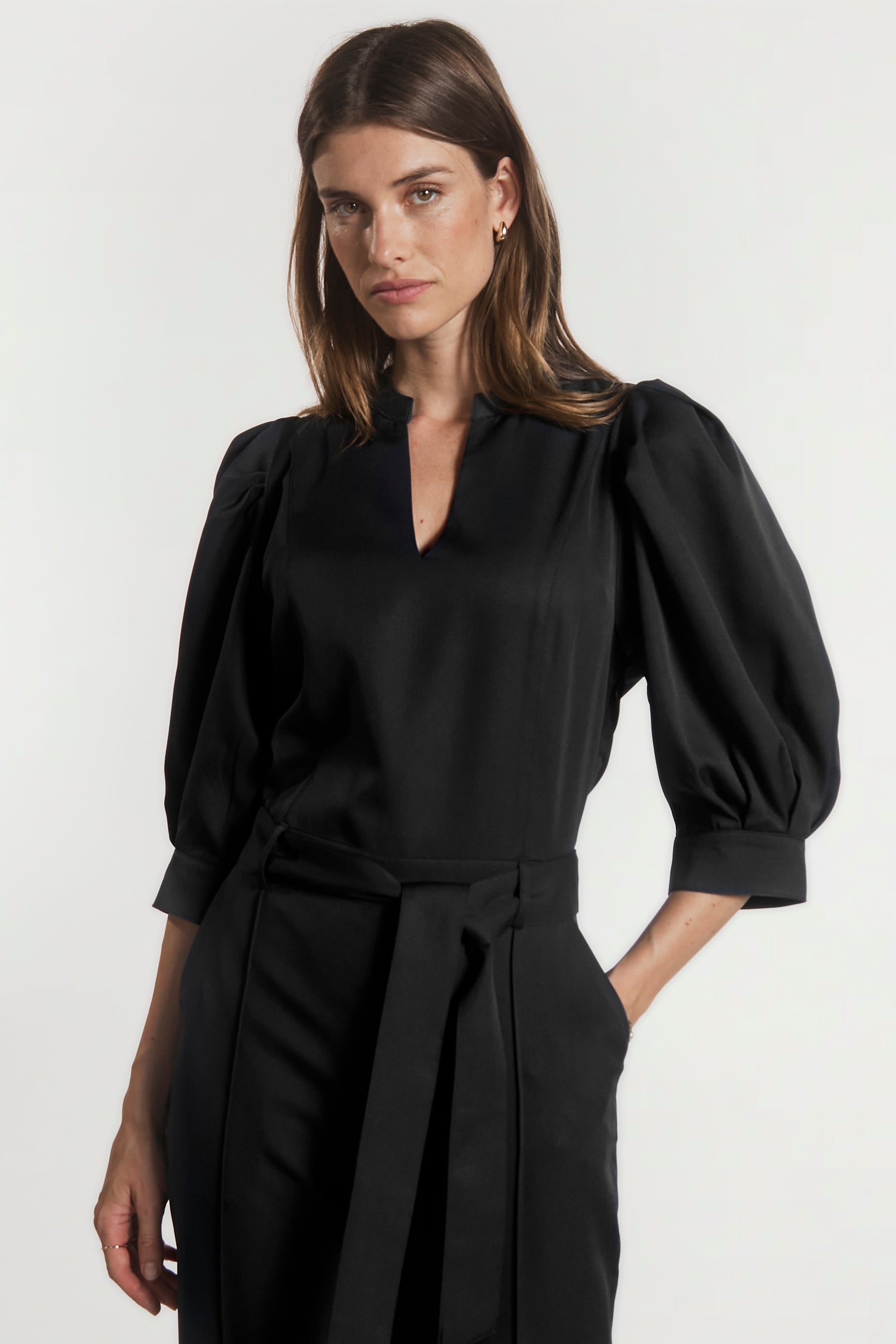 Aaiko Hellen tuta nera elegante cintura
