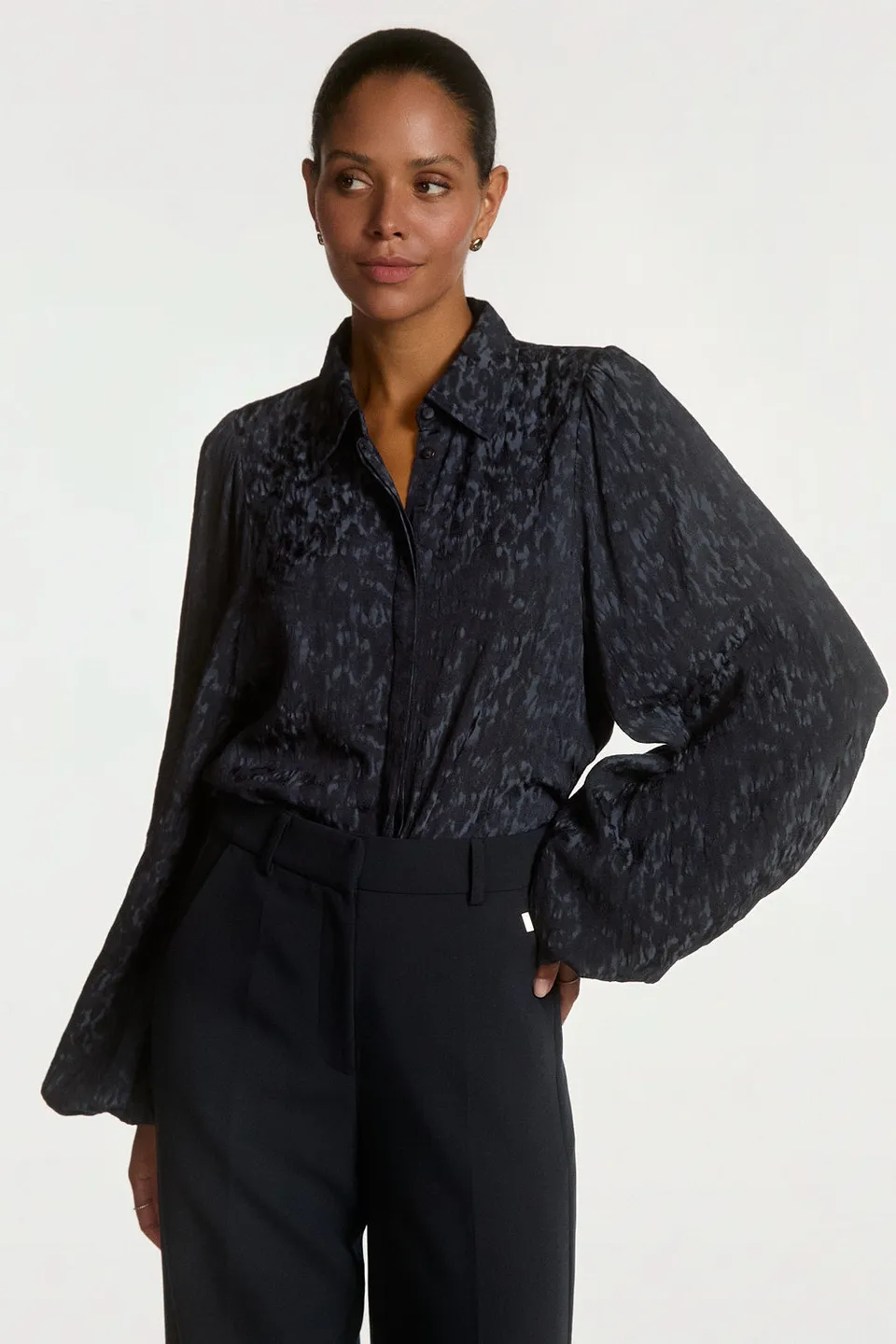 Aaiko Rose camicia blu notte maniche palloncino