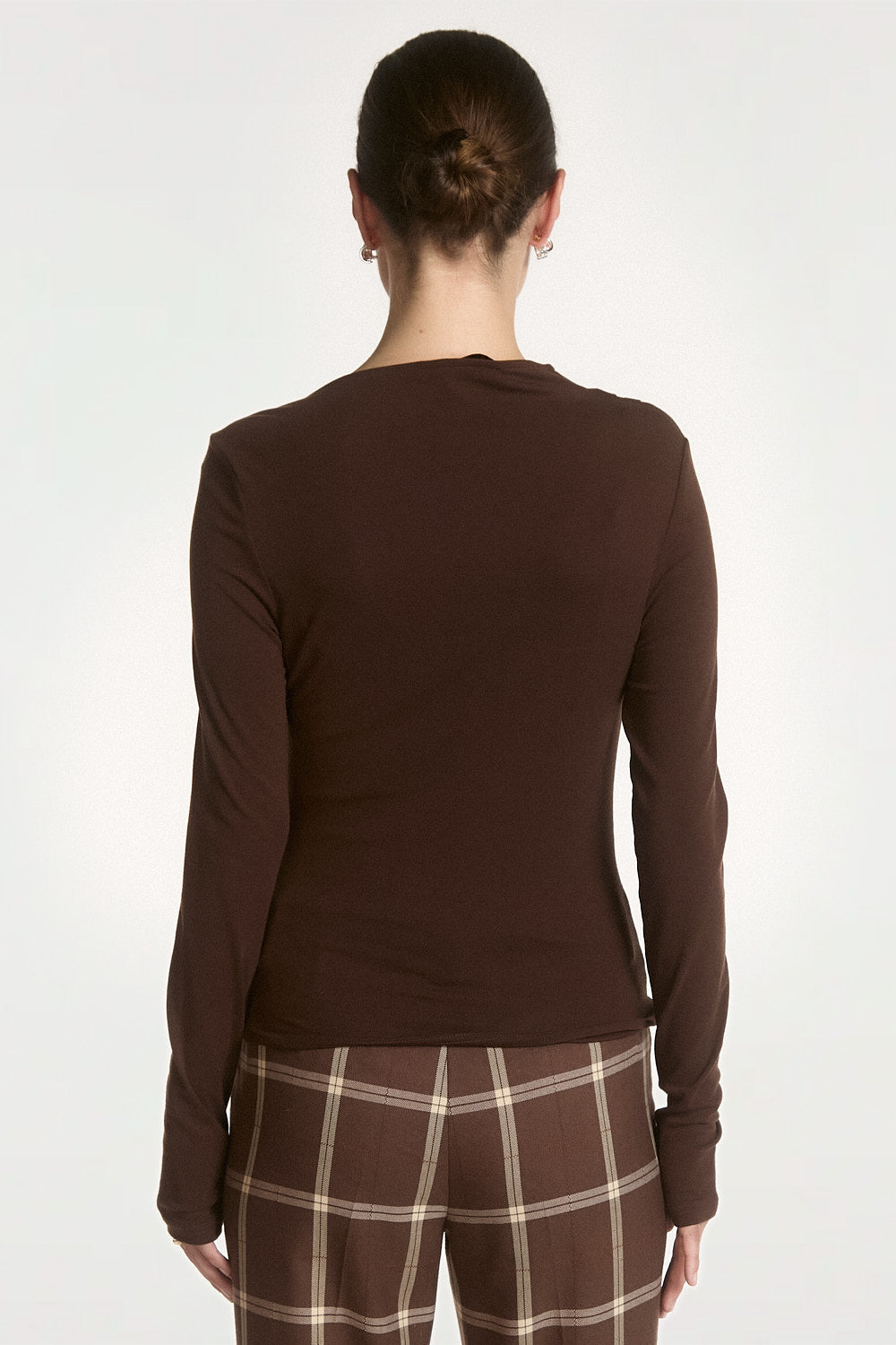 Aaiko Jalisse top marrone fudge asimmetrico manica lunga