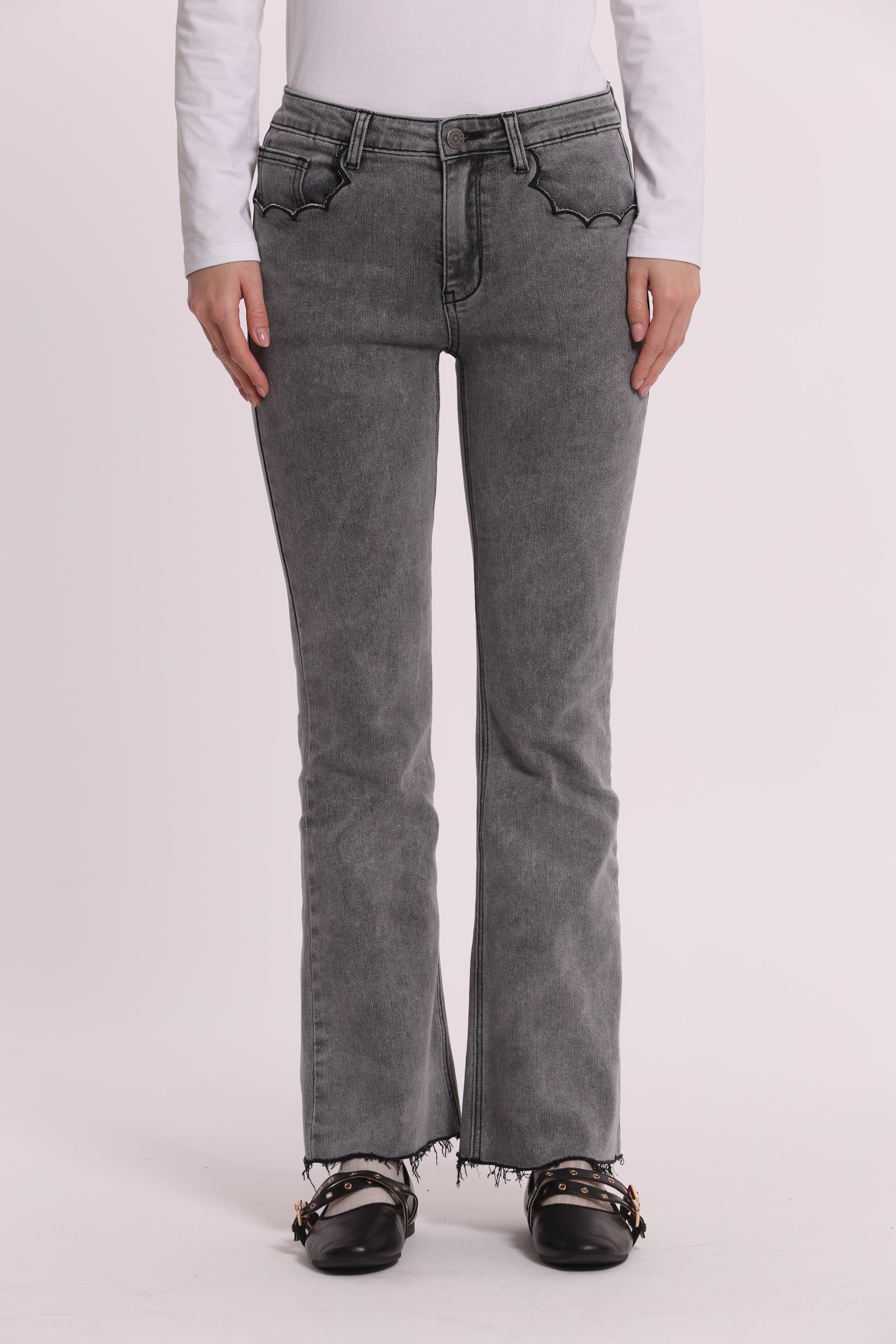 Mimi Mua jeans flare ricamo ondulato blu medio