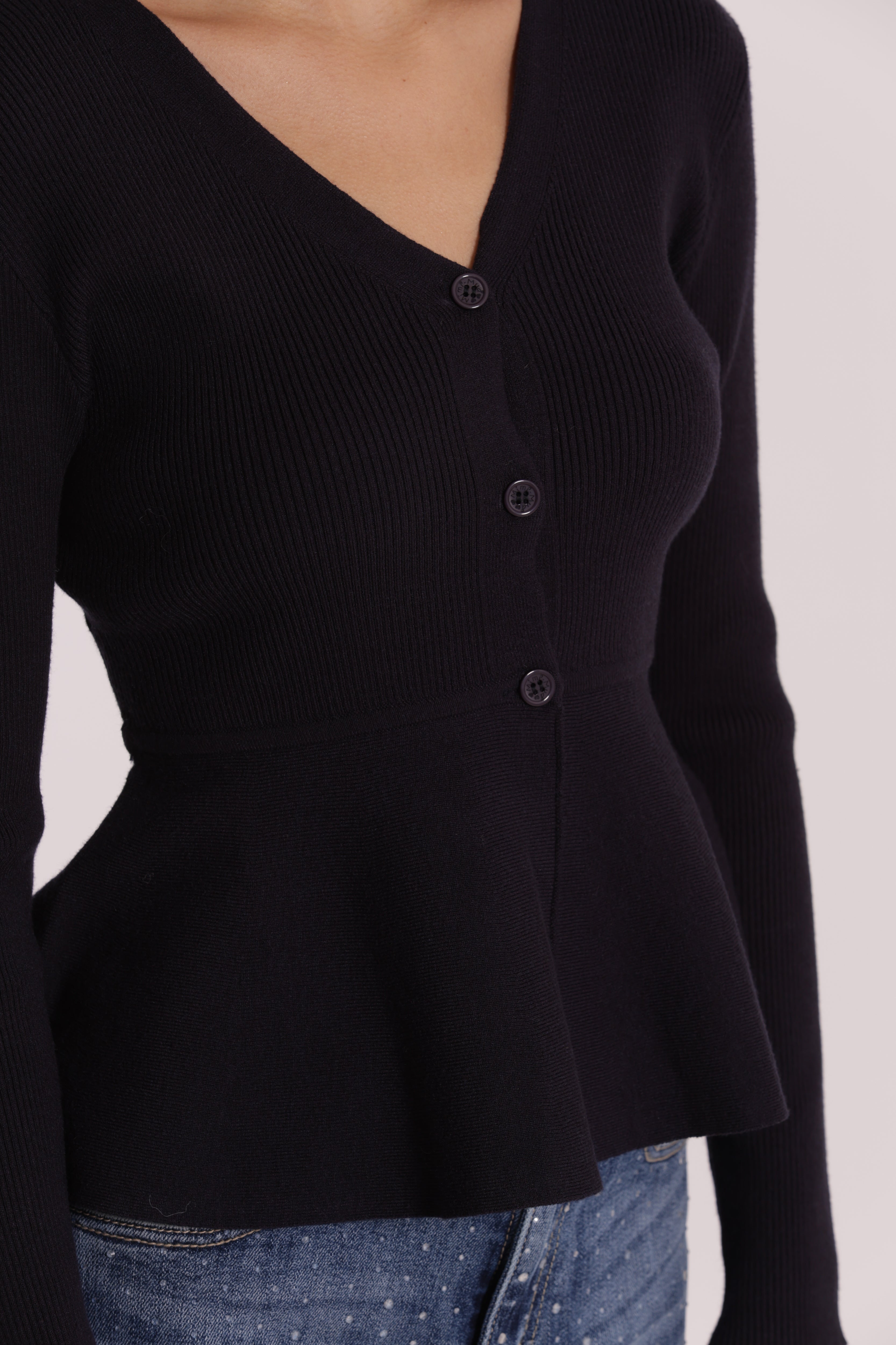 Mimi Mua cardigan svasato bottoni nero morbido