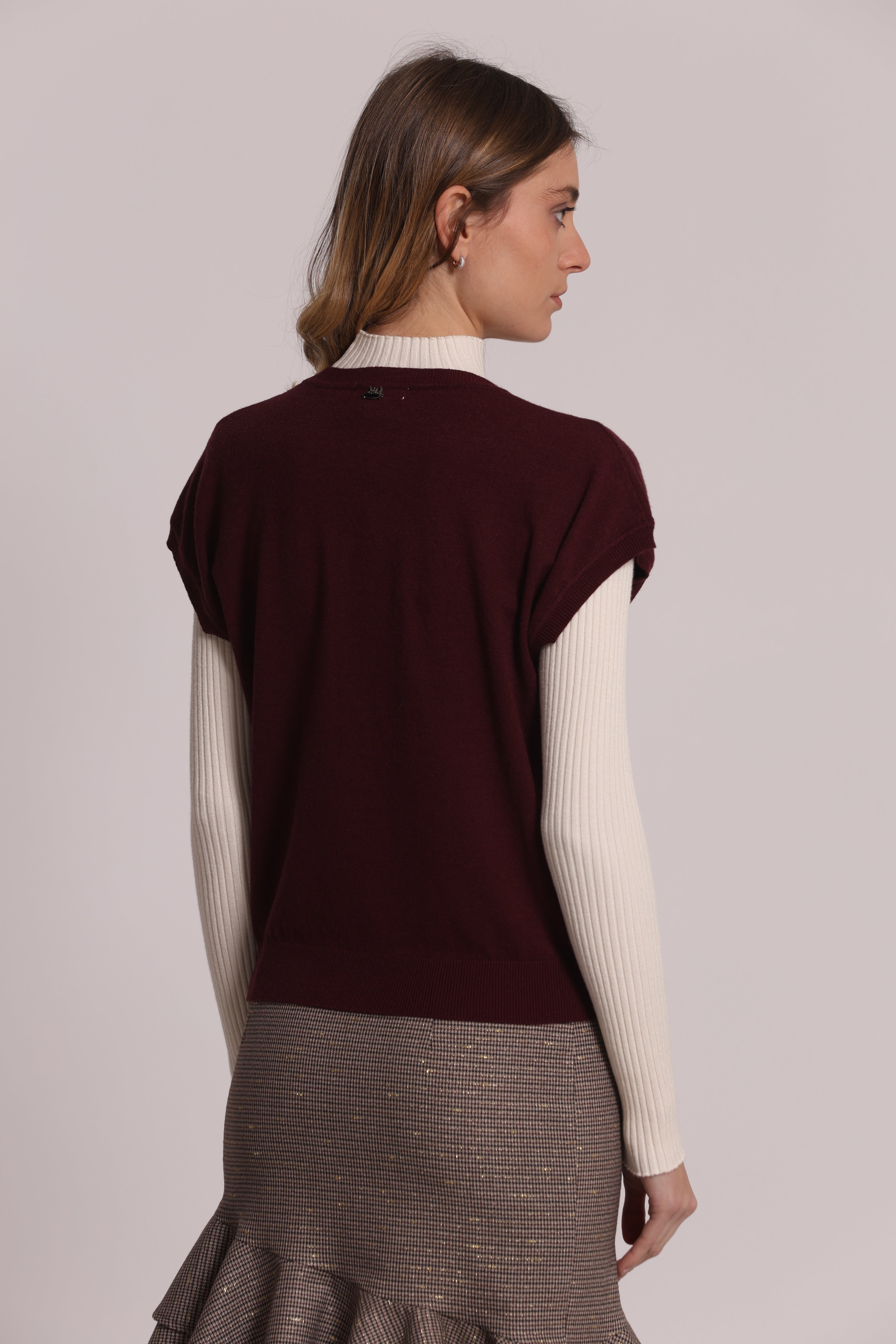 Mimi Mua Maglia a Maniche Corte Nero
