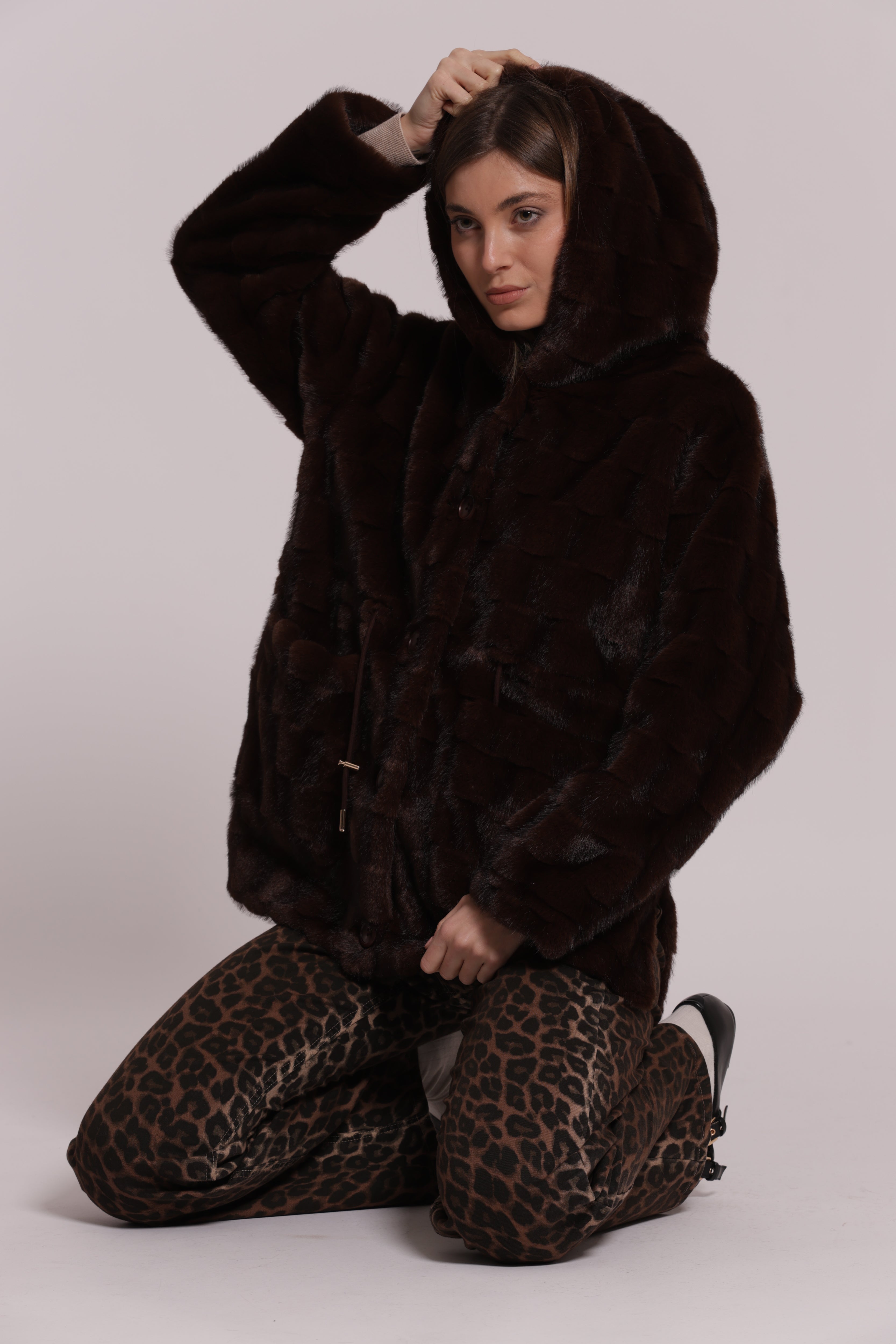 Mimi Mua Cappotto Effetto Pelliccia con Coulisse nero