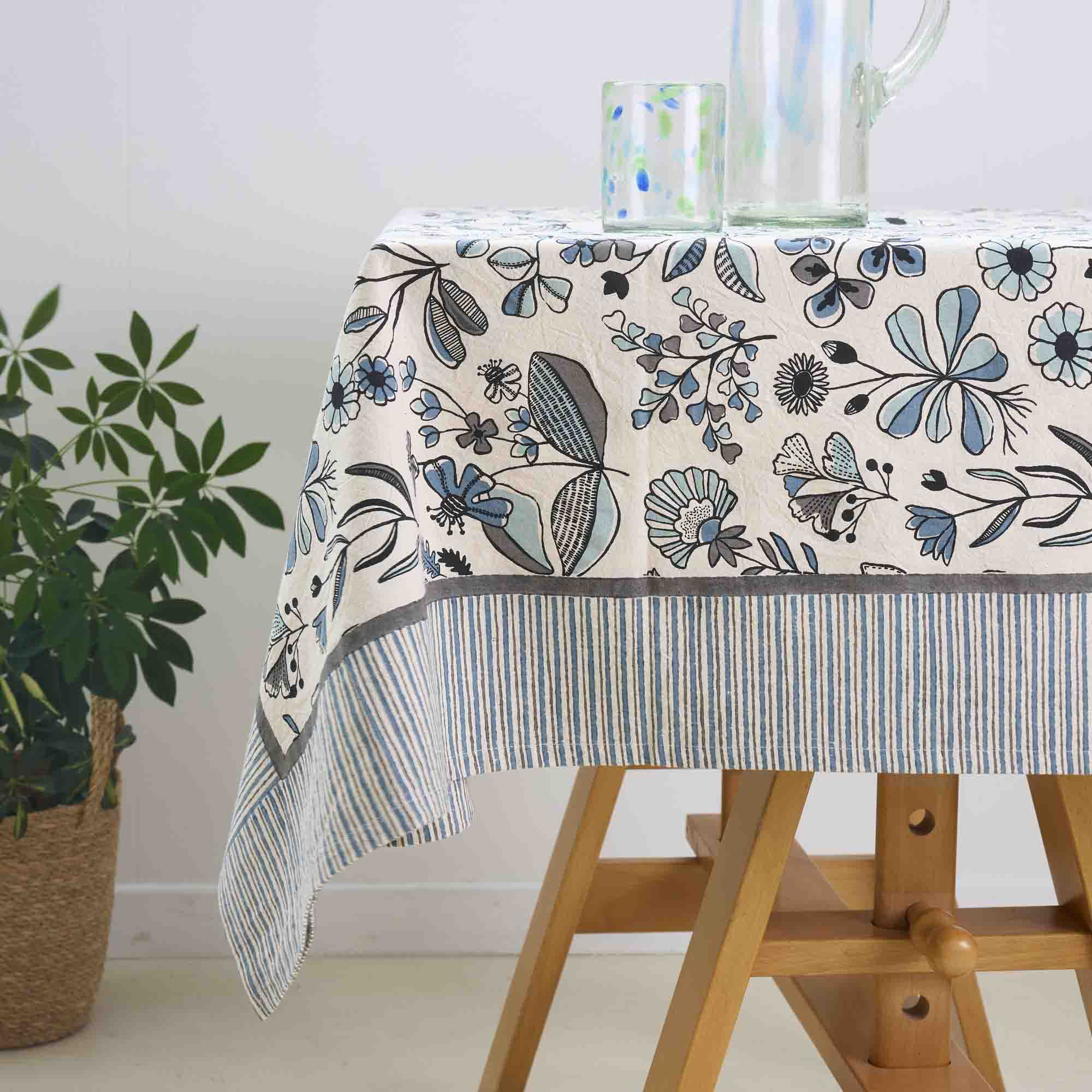 On Earth Botanika tovaglia azzurra cotone 210x140