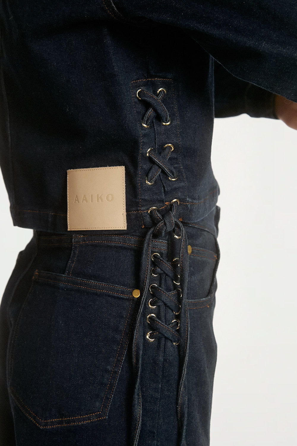 Aaiko Judith giacca jeans blu denim cropped con zip