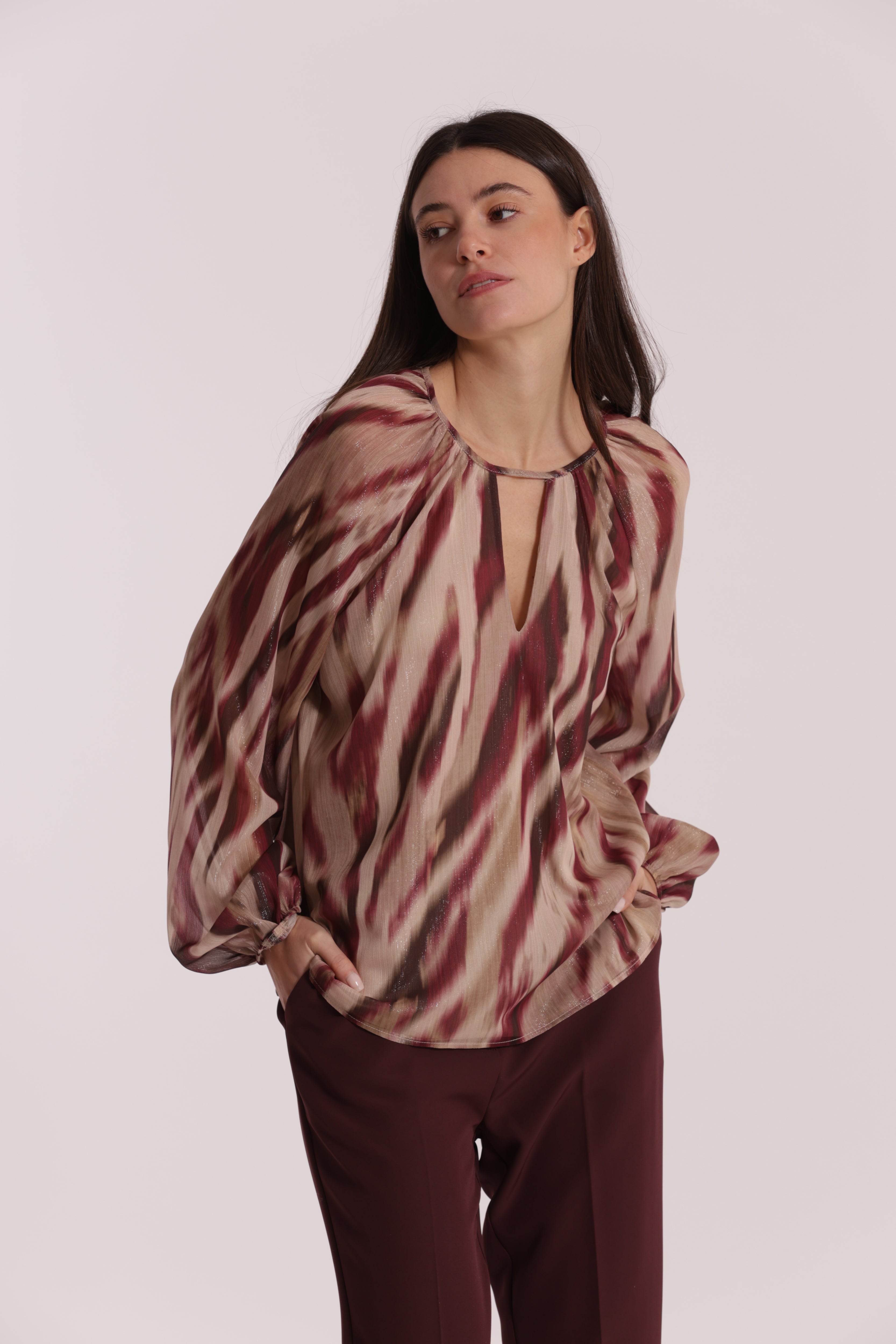 Mimi Mua blusa scollo tondo paradisea mosto