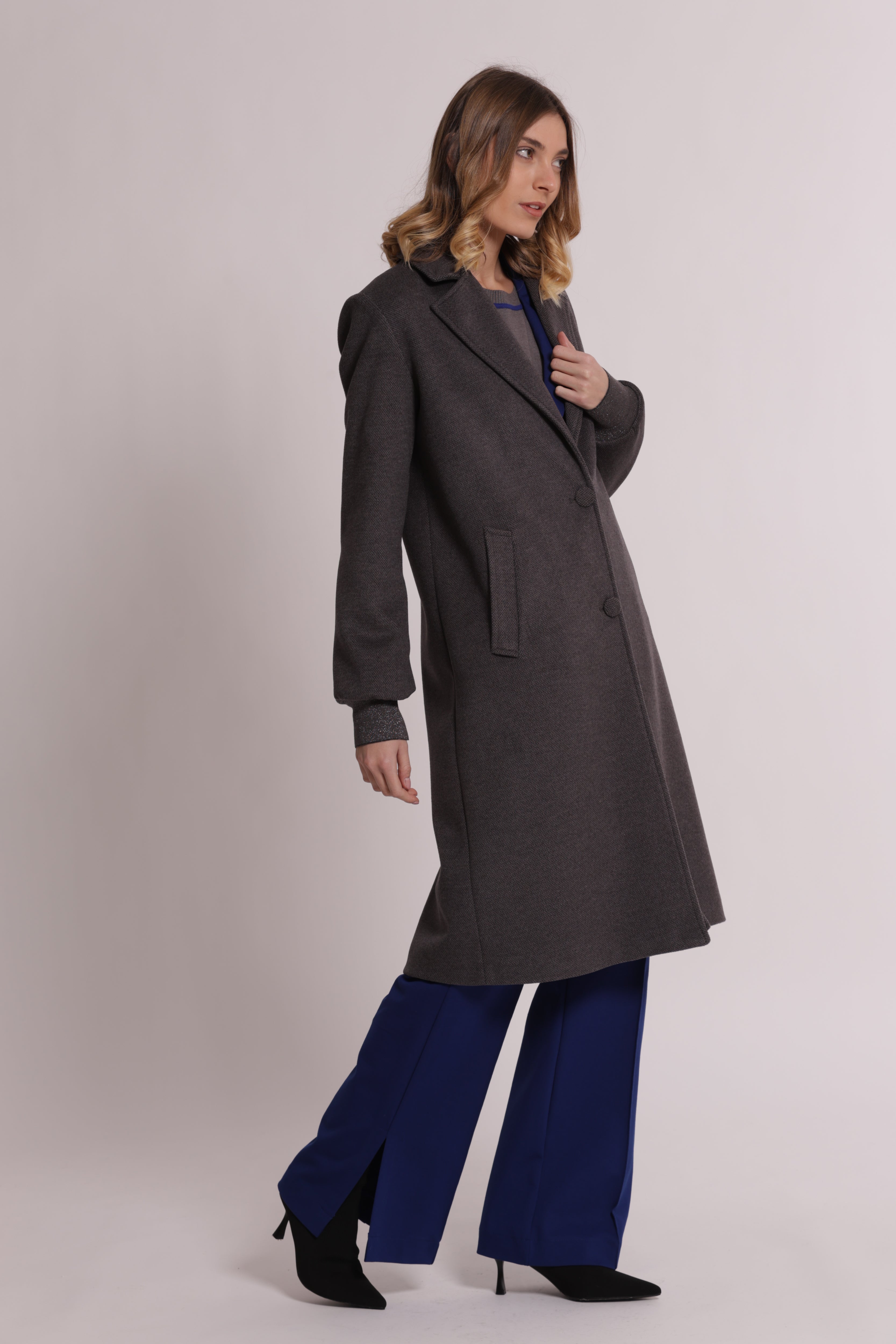 Mimi Mua Cappotto Lungo con Polsini Nero Caldo