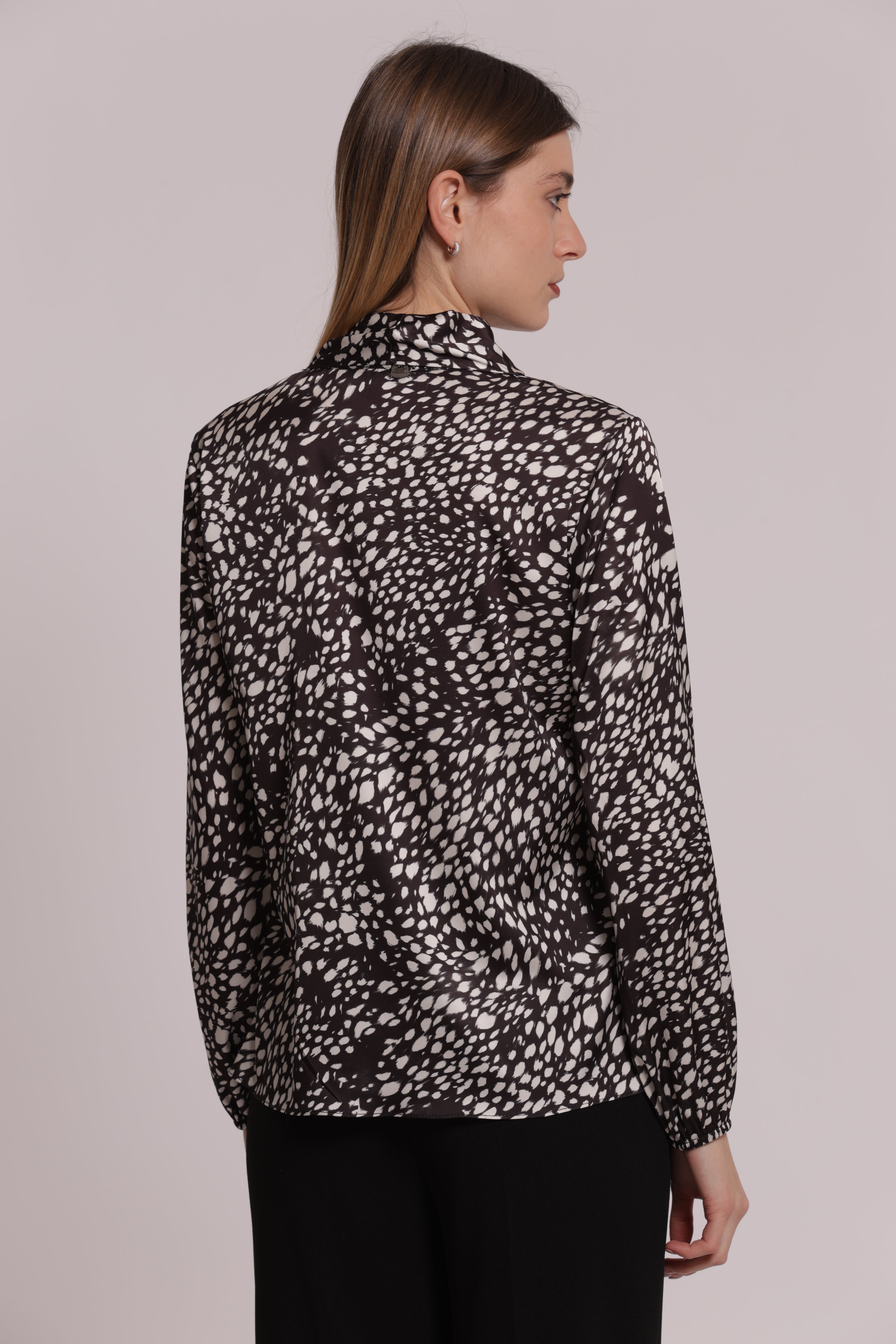 Mimi Mua Blusa Scollo V Maculato Nero/Bianco Fluida