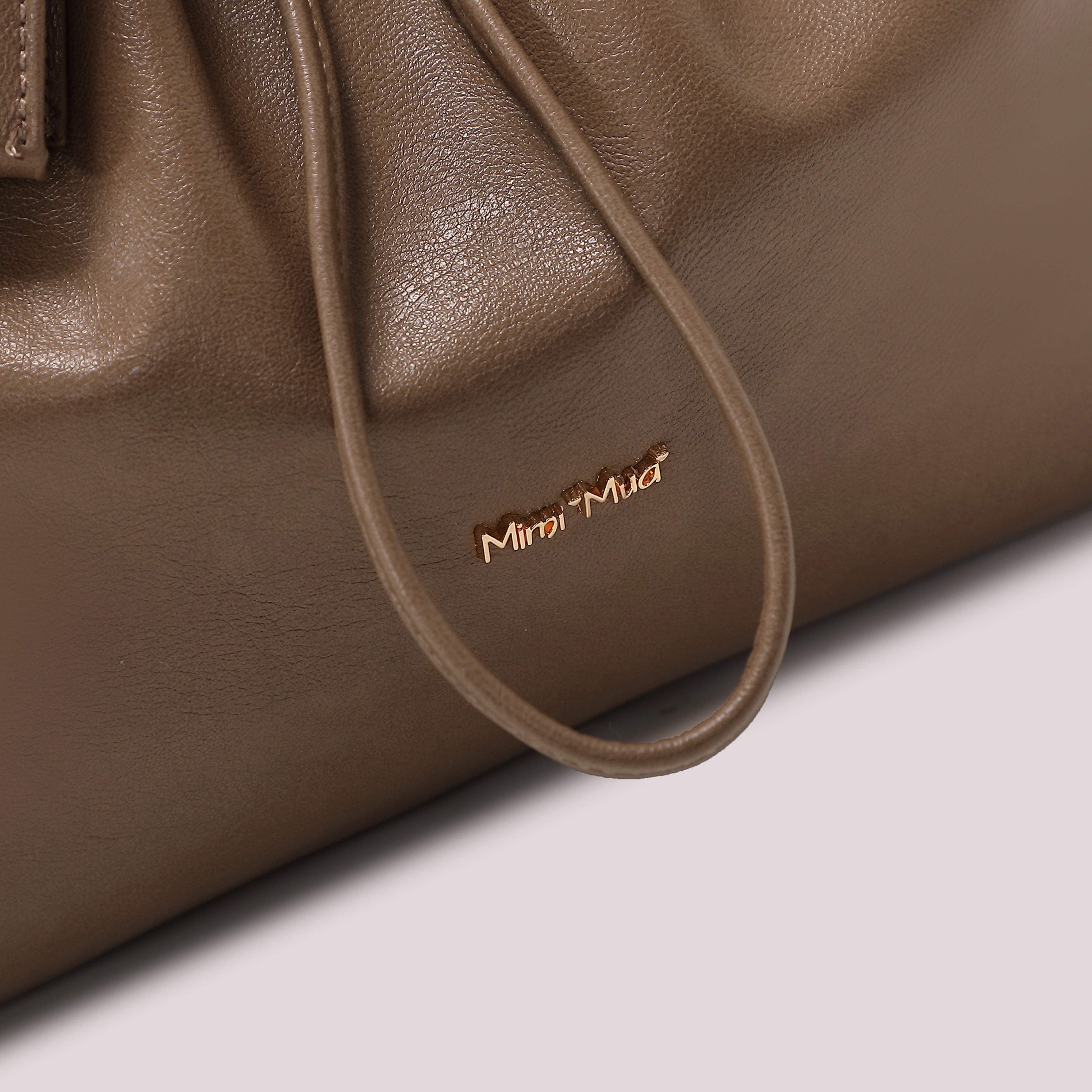 Mimi Mua zaino con tasche nero similpelle