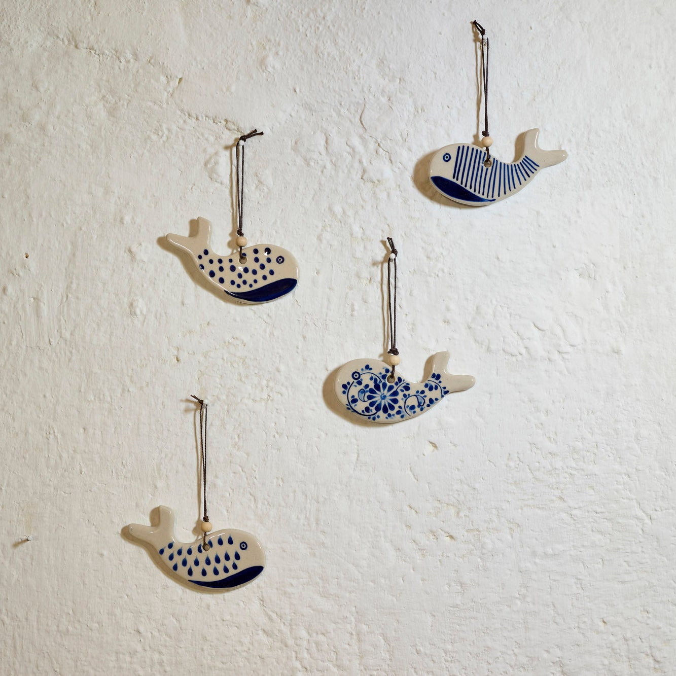 On Earth Balena Twinkle addobbi ceramica blu 4 pz
